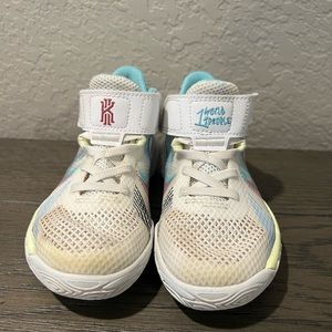 Nike Kyrie Toddler 11c shoes